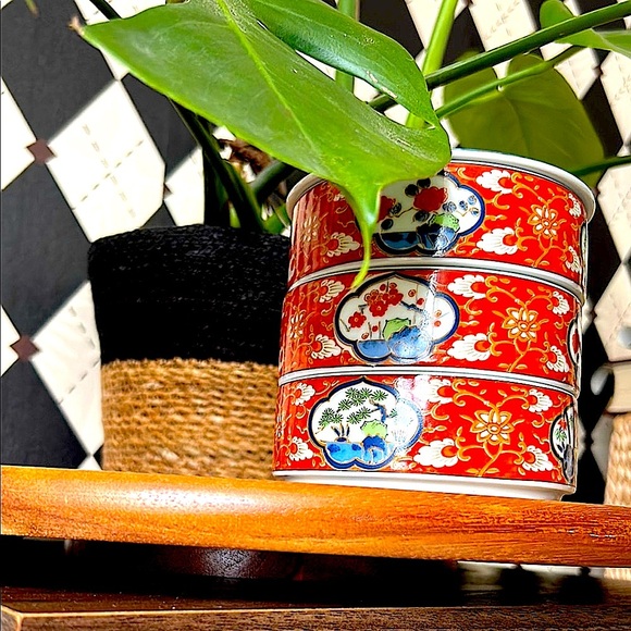 Vintage Japanese Imari Jubako Bento Box | 3-Tier Stackable Porcelain Container - Picture 5 of 17